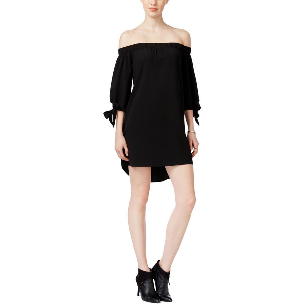 🆕 Macy's Off shoulder Bow arms mini dress Black
